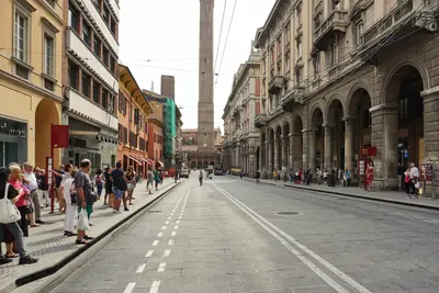 Via Rizzoli and the Two Towers, Bologna