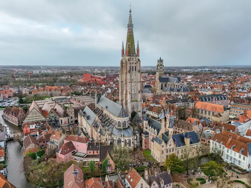 Church of Our Lady (Bruges) Photo by Giles Laurent