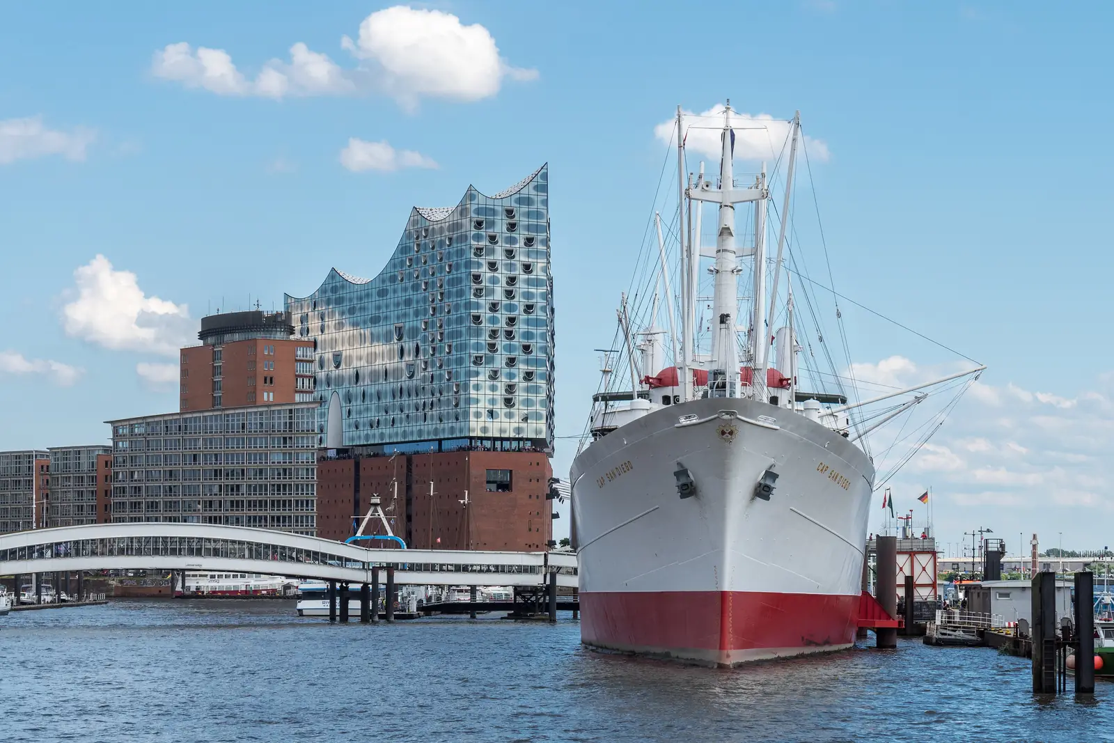 The Elbphilharmonie concert hall on the Elbe, Hamburg
