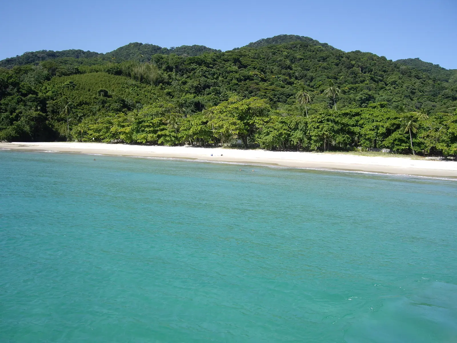 Lopes Mendes beach and forested hills, Ilha Grande