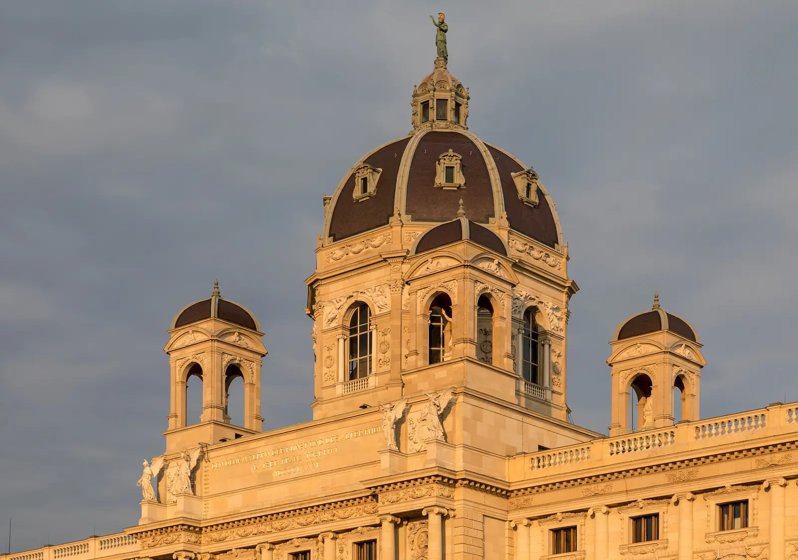 The domed Kunsthistorisches Museum on Maria-Theresien-Platz, Vienna