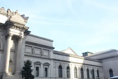 The Fifth Avenue façade of the Metropolitan Museum of Art