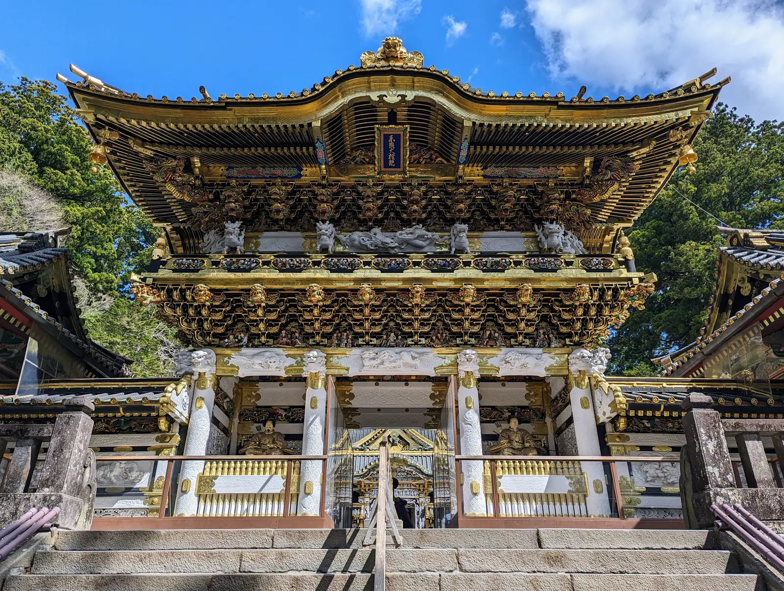 The Yōmeimon gate of Nikkō Tōshō-gū