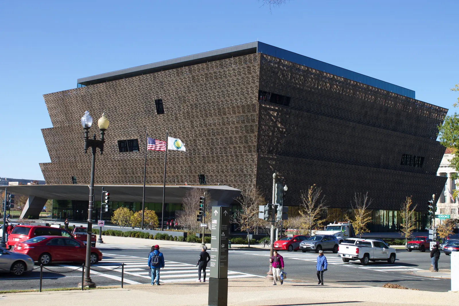 The bronze-coloured corona of the National Museum of African American History and Culture