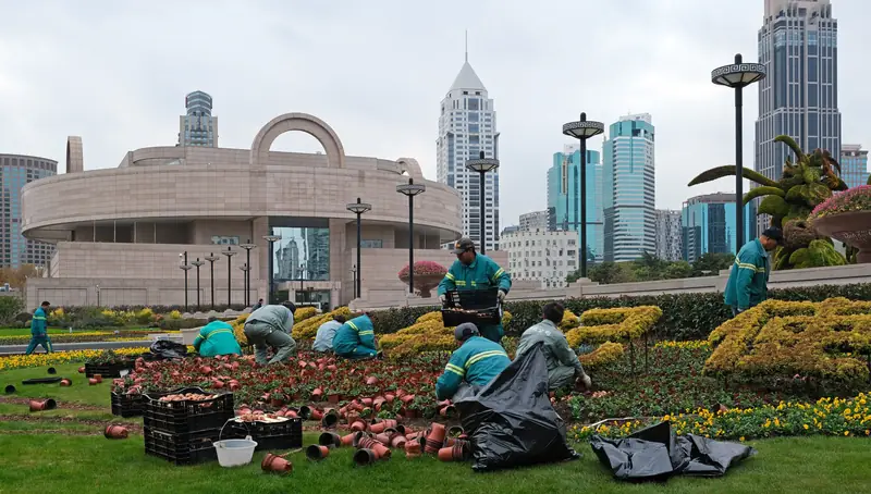 People's Square with the Shanghai Museum and the city skyline