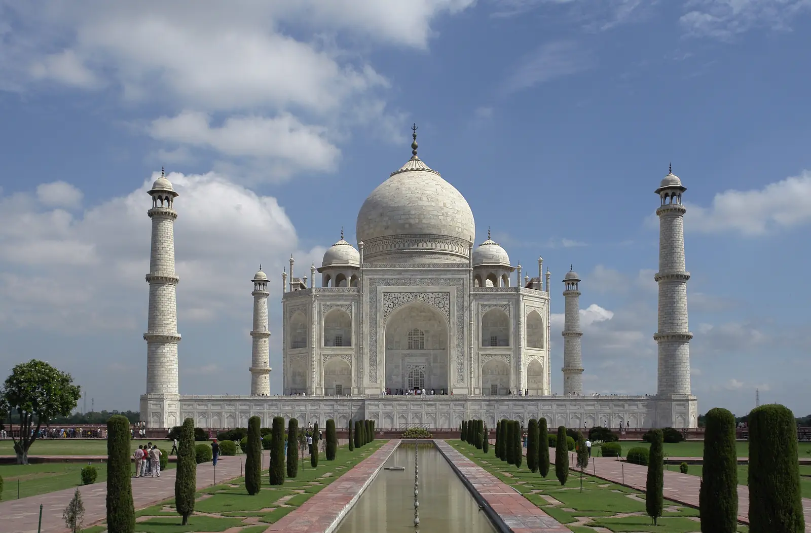 The Taj Mahal and its reflecting pool, Agra