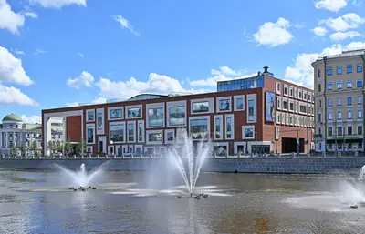 Fountains on the Vodootvodny Canal by the Tretyakov Gallery, Moscow