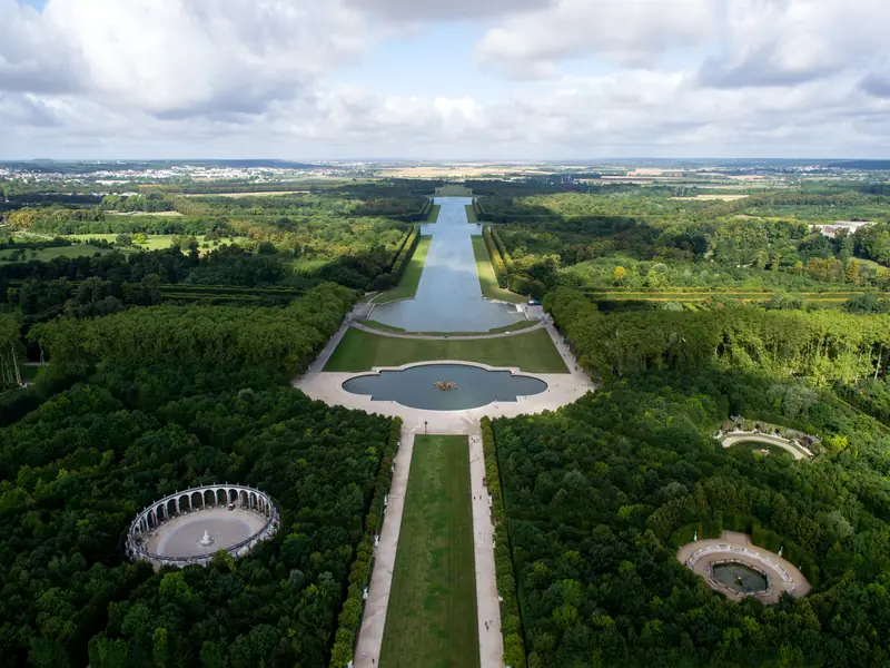 Vue aérienne du domaine de Versailles par ToucanWings - Creative By Sa